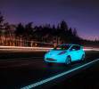 Nissan Leaf fluorescente en Holanda.