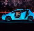 Nissan Leaf fluorescente en Holanda.