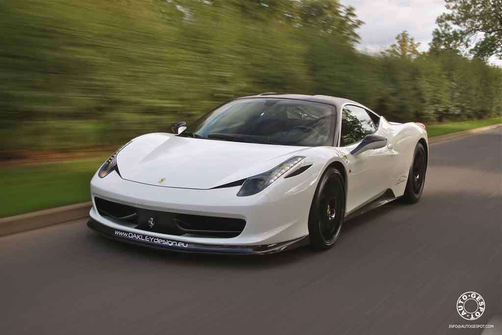 Oakley Design tunea al Ferrari 458 Italia – QueAutoCompro