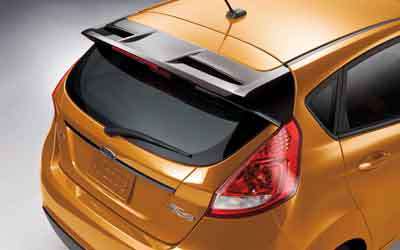2012-Ford-Fiesta-hatchback-rear-spoiler-Copiar.jpg