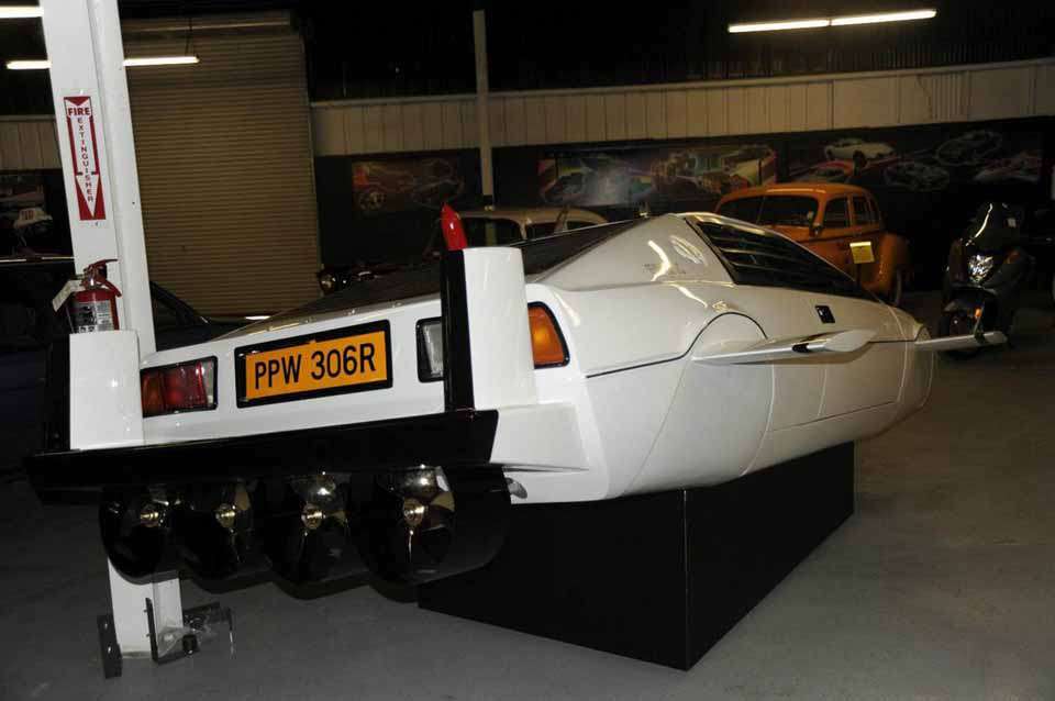 Lotus Esprit submarino-1