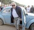 Mujica Uruguay vocho azul-03-g