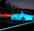 Nissan Leaf fluorescente en Holanda.