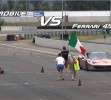 Motonieve vs Ferrari.