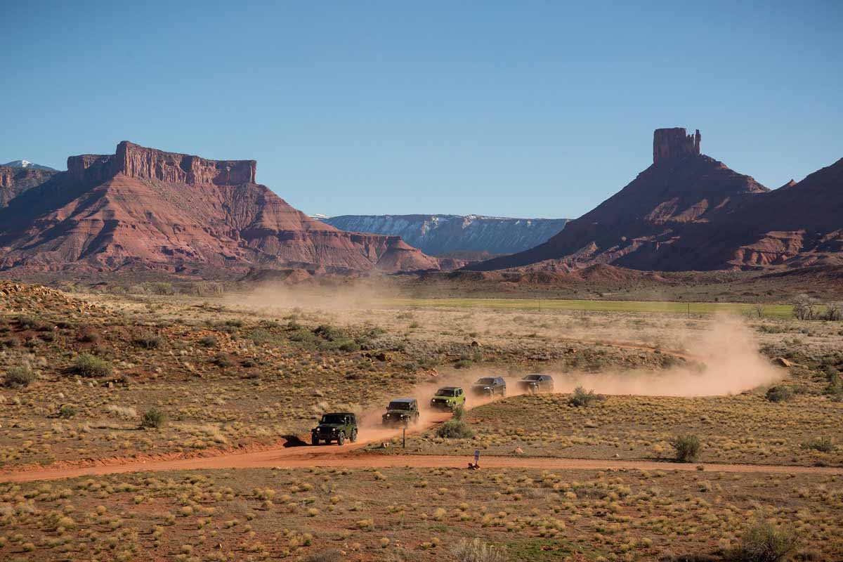 El desfile Jeep por Moab