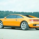 Presentado en el Salón de Frankfurt de 1991, anticipaba la construcción ligera basada en el empleo masivo del aluminio en la carrocería. En cierta manera, el Audi quattro Spyder Concept sentaba los pilares del futuro R8 de producción, que llegaría en 2008, casi 20 años después.