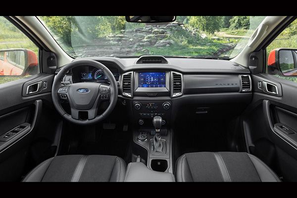 ford-ranger-lariat-2020-interior.jpg