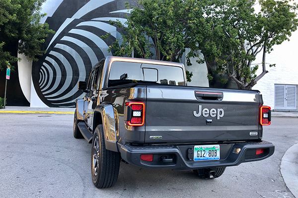 jeep-gladiator-overland-ecodiesel-2020.jpg