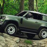 Land Rover Defender 90 2021
La Land Rover Defender 110 de cuatro puertas nos impresionó con su calidad, equipamiento, espacio interior, soluciones inteligentes y, sobre todo, capacidad todoterreno. Este último apartado mejorará en la versión 90 de dos puertas con distancia corta entre ejes.