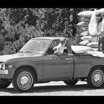 Datsun 620 1972-1979. La Serie 620 llegó en 1972. Esta generación introdujo novedades a la línea de pick-ups de Nissan como una cama larga o una carrocería King Cab, conocida como 