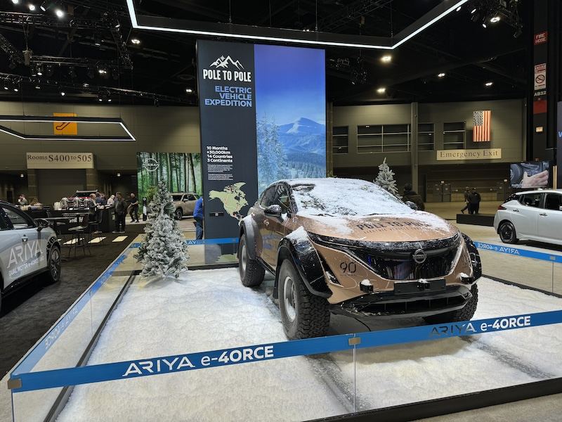 El Nissan ARIYA durante el Chicago Auto Show 2024
