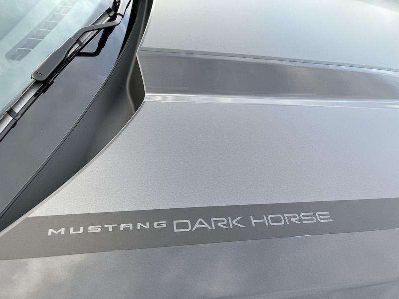 amazon, el ford mustang el deportivo mas vendido tiene la potencia de 500 caballos negros